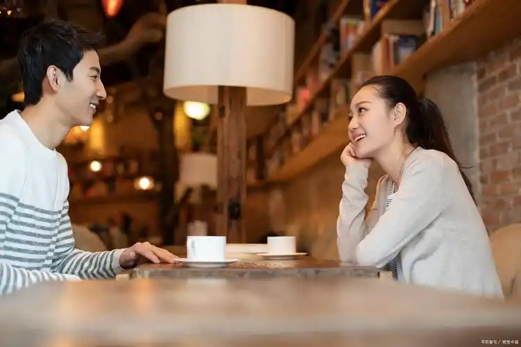 Tin Tức & Mẹo Hẹn Hò
